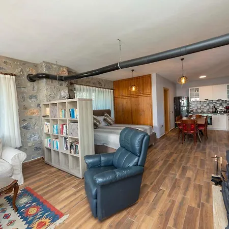 Eclectic Studio Near Sea In Bodrum アパート Guvercinlik